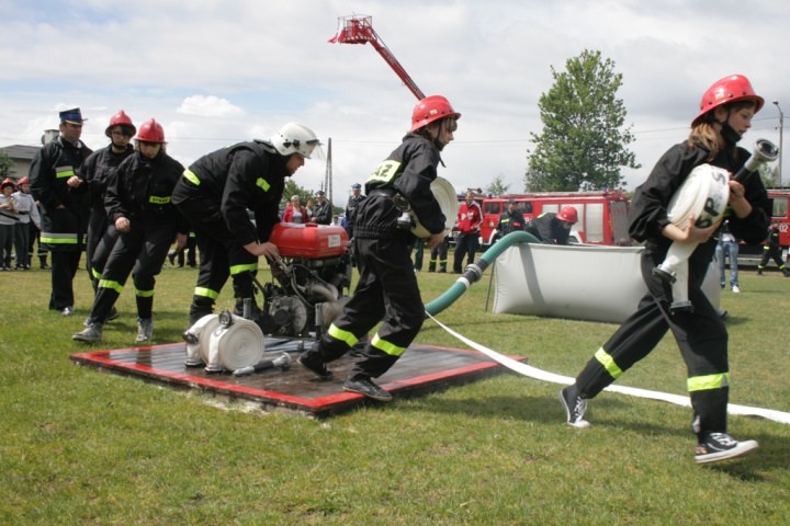 Powiatowe zawody MDP i rat.med. 2012